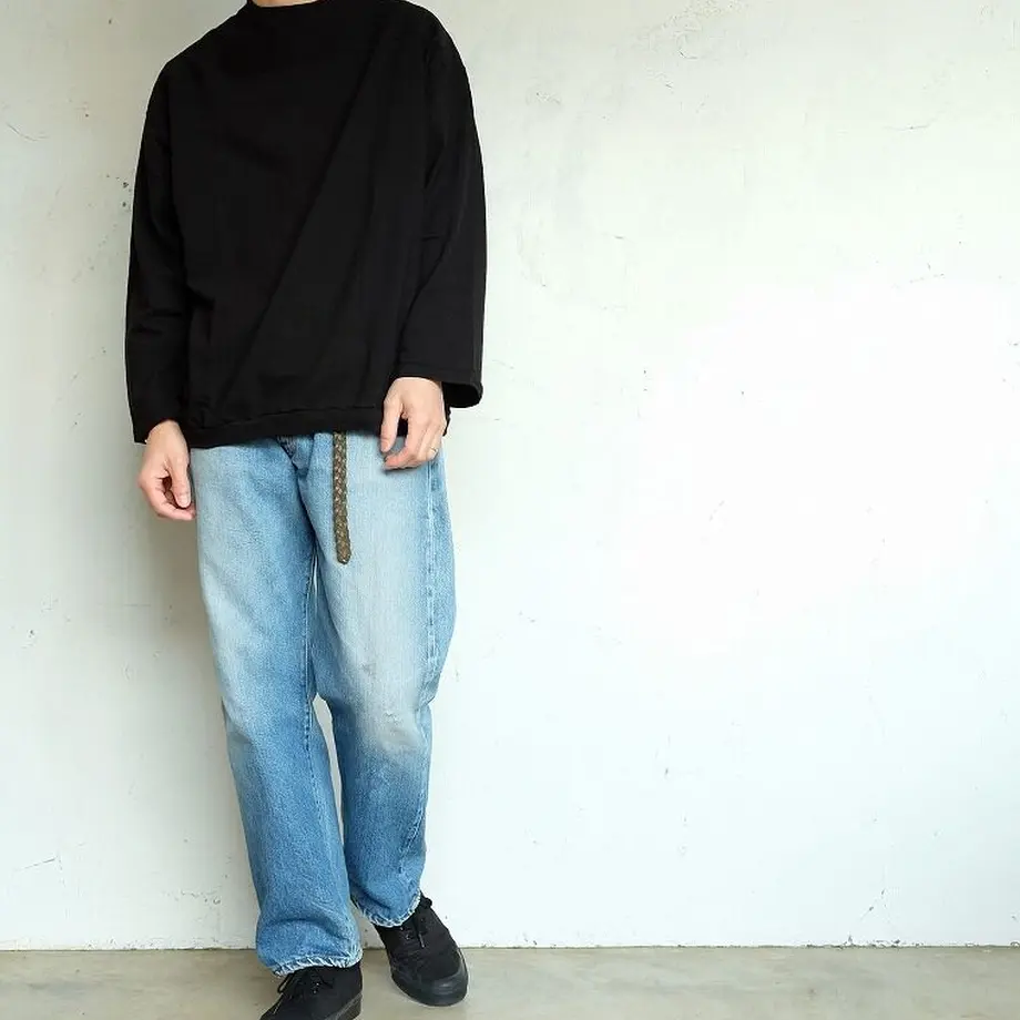 6235ad854773a37151f26b3a