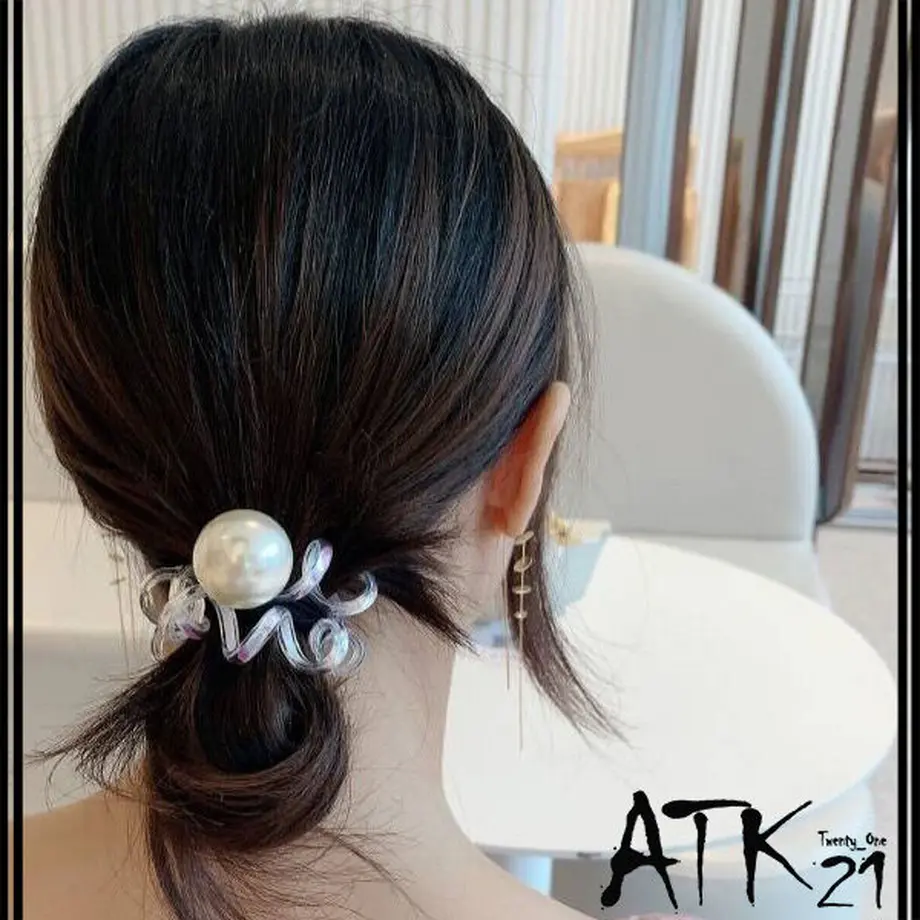 608bb2adc9827a62fe172e1f