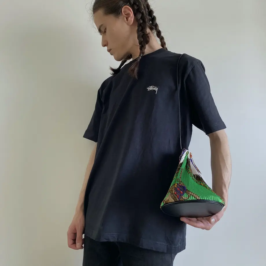 609bd078f3c5e7476e5504eb