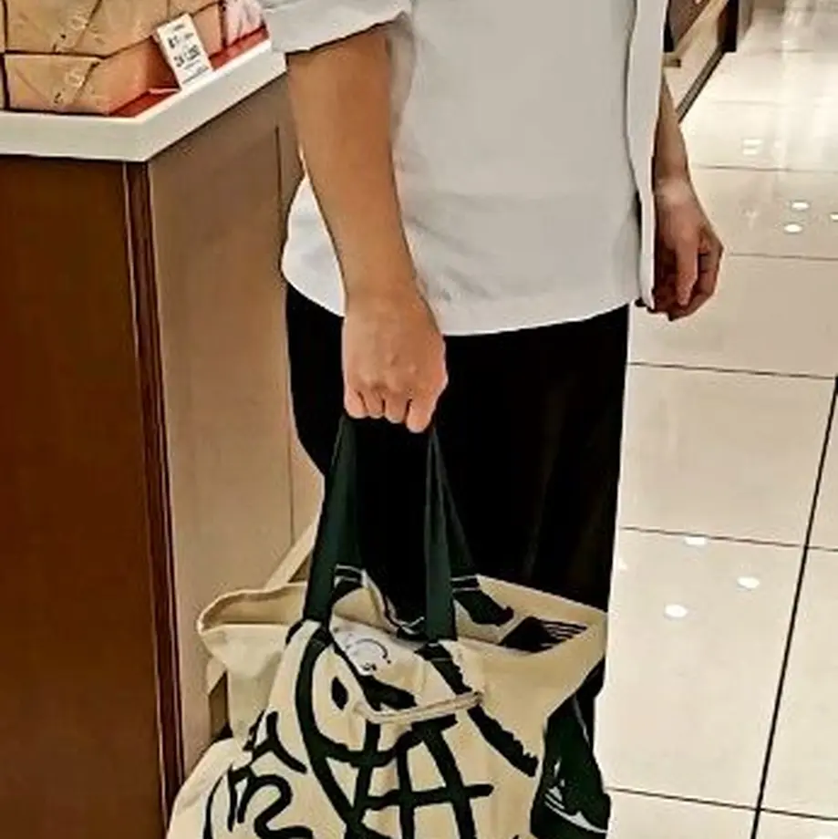 61c332c2c7258618da3383a5