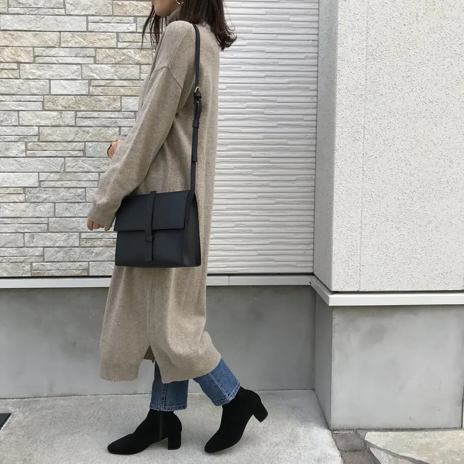 5c555ae1787d8416d30a2cef