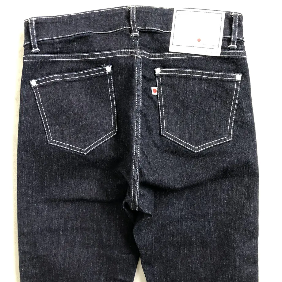 5cb97cb9d211bf0a6b102255
