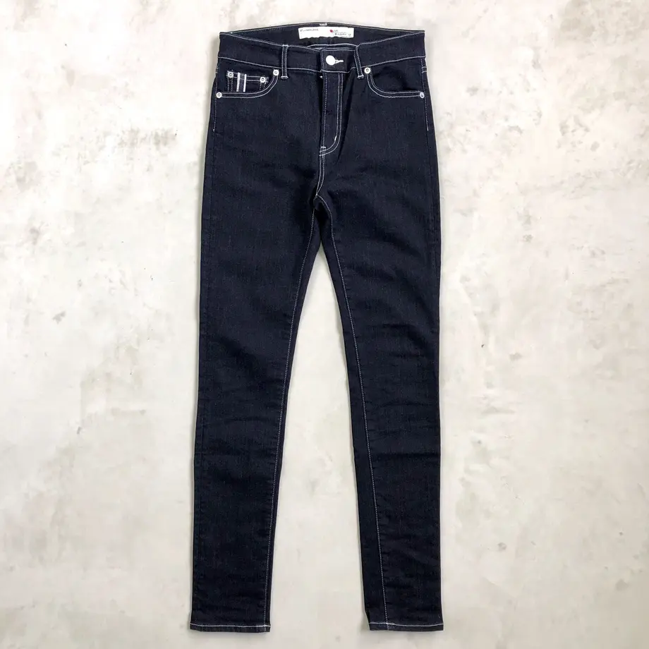 5cb97cb9d211bf0a6b102255