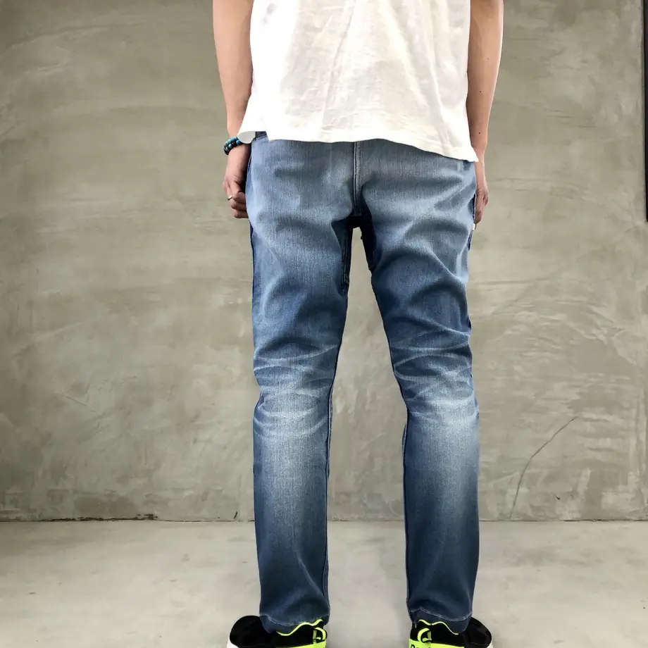 5d6219a8c8084f60bb3c8342