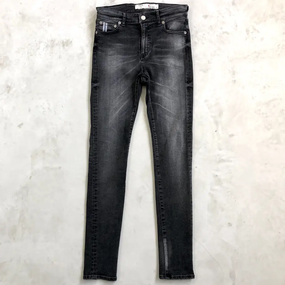 5cb97d4f686ee233daf104ec