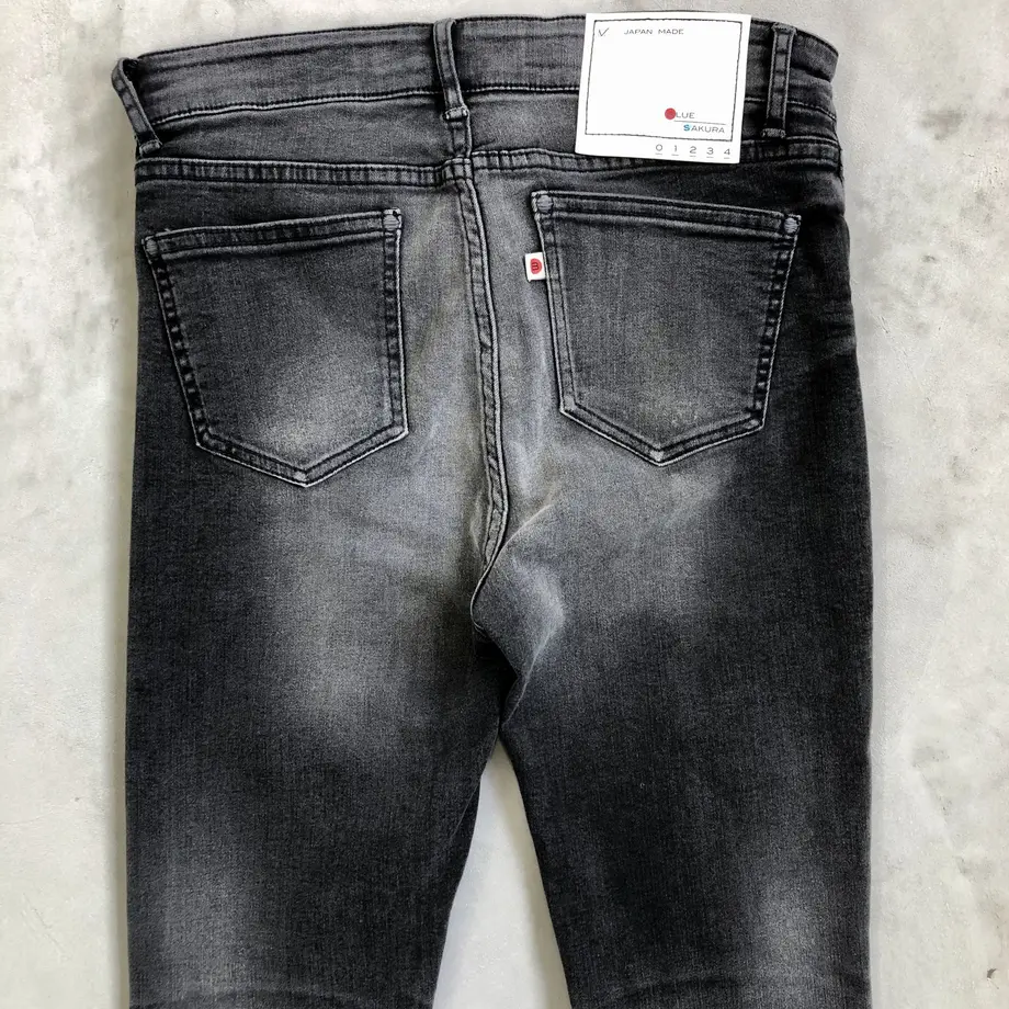 5cb97d4f686ee233daf104ec