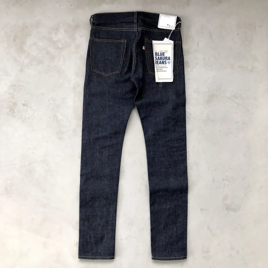 585dd0fb9821cc90cc00cf7d