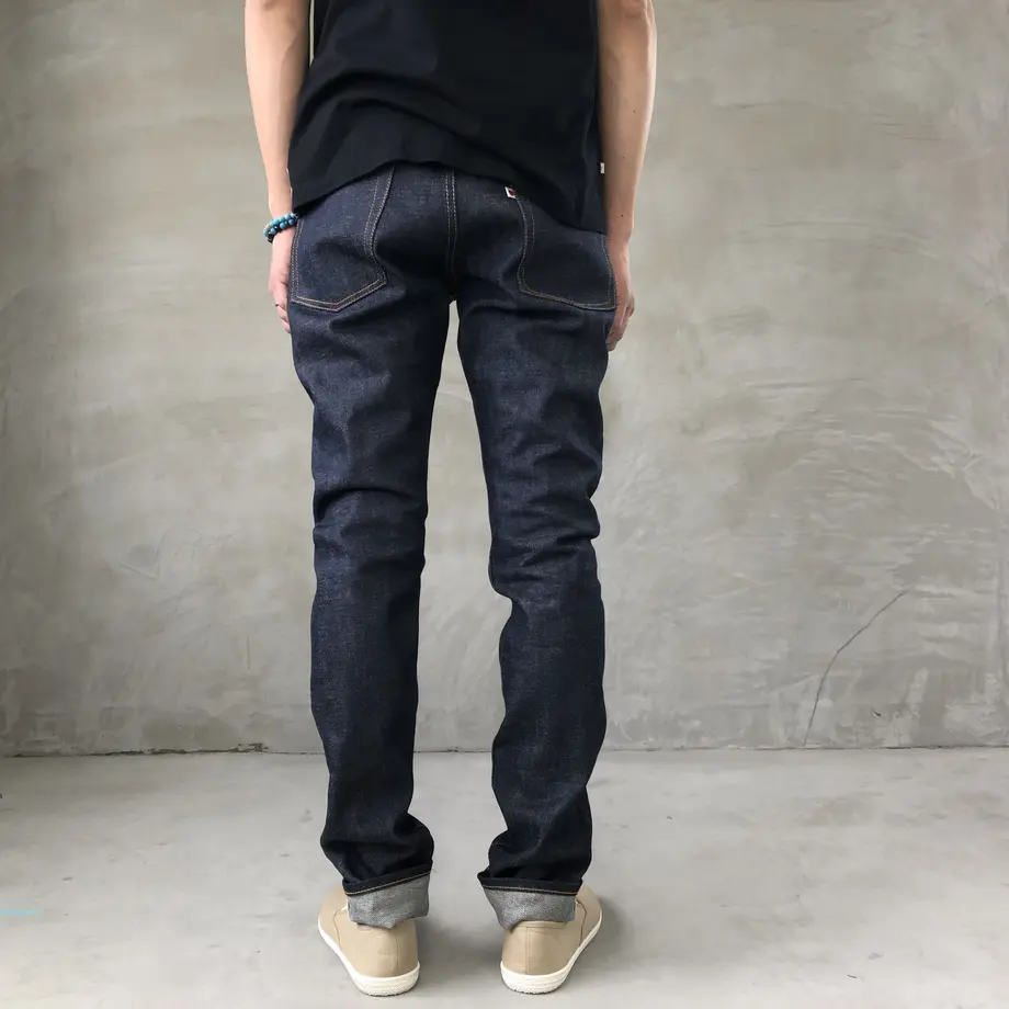 585dd0fb9821cc90cc00cf7d
