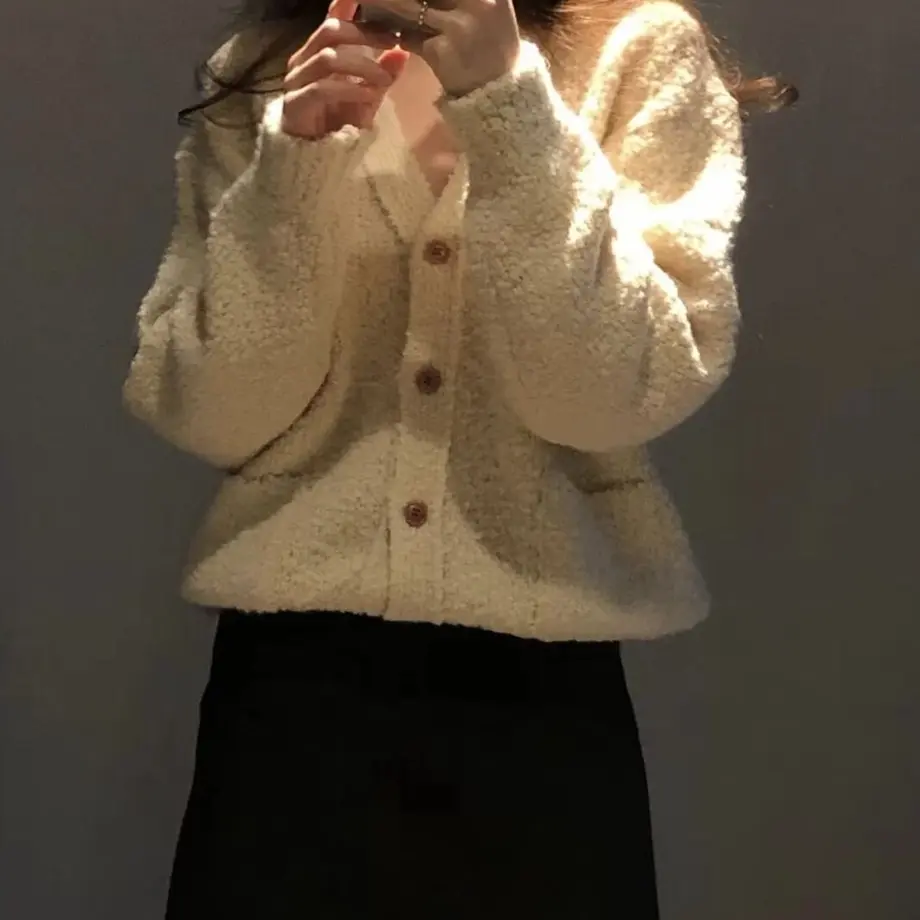 61b70958d26fa519bb4888db