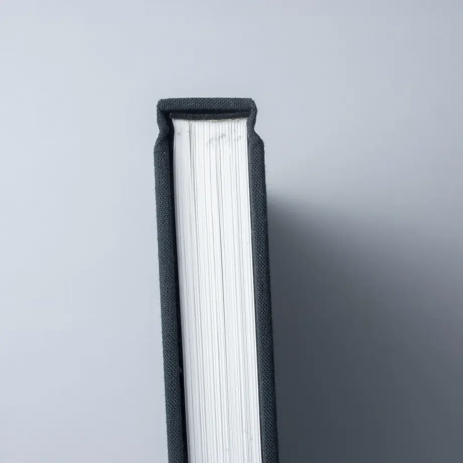 5e7c9bdde20b04654ddcbb74