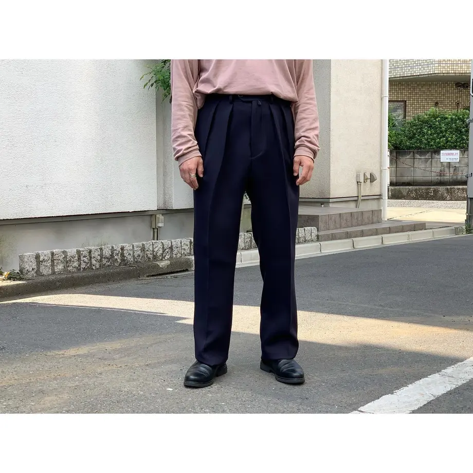 6141b320e1fb4c5126ad76f5