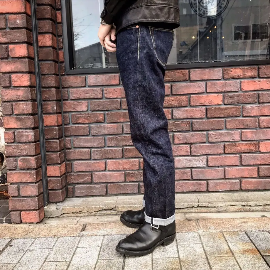 5c456525c49cf35ffec56471
