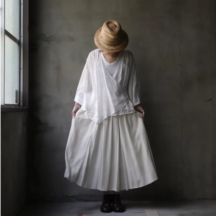 6070121bd263f052cf2f607b