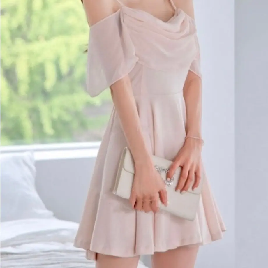 62c3f88ed191236a06589f18