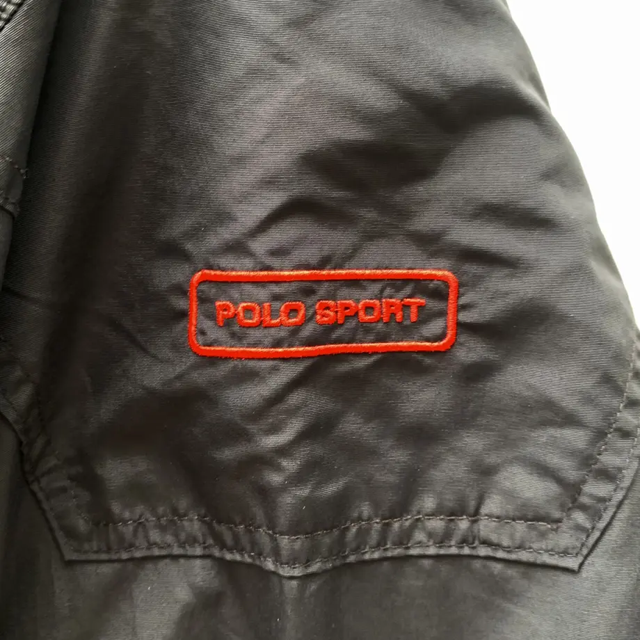 63280c6cfd12d160a5ab0585