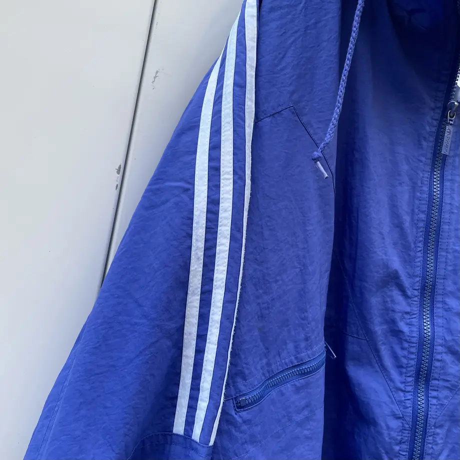 63ca5b3aa63f950eaaf5f82e