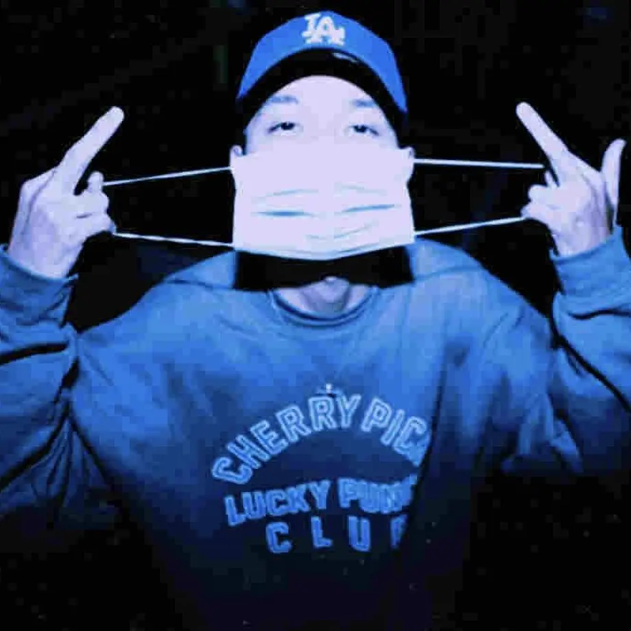 5e02f09b0cc8de7bdf00ea49