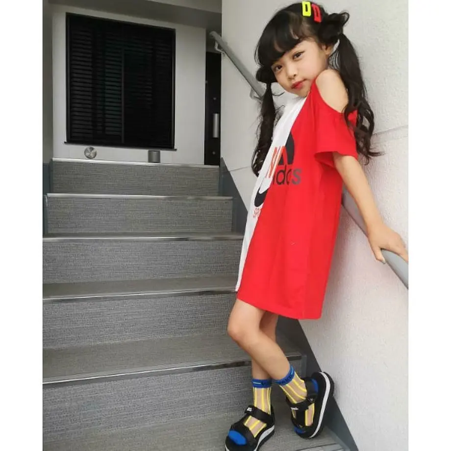5f18c1cd7df28106e8799b26