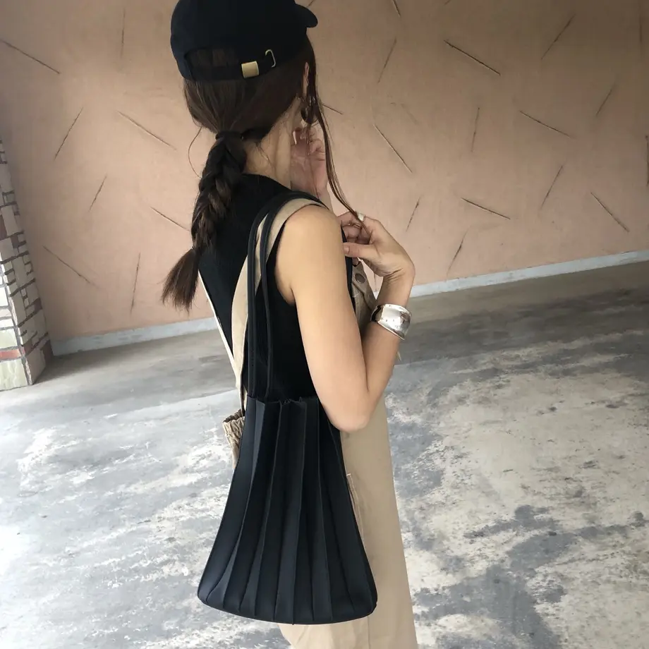 5f20b2837df28113a042e5b4