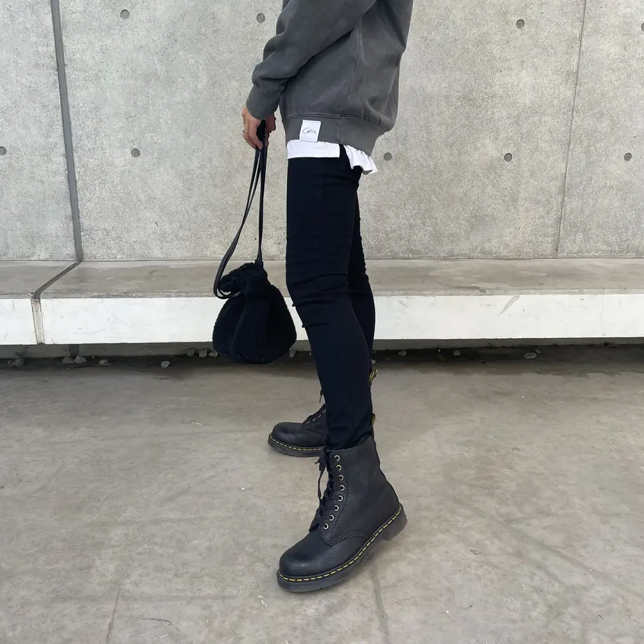 617ff1af0c984607923e22ce