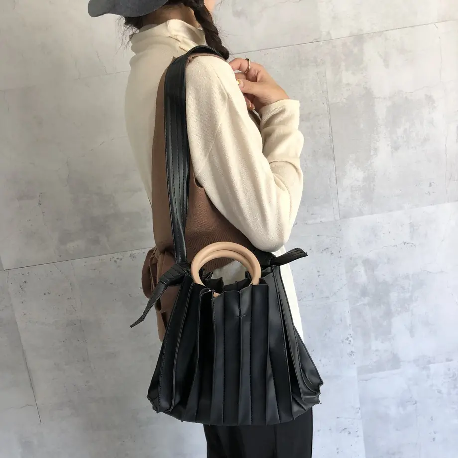 5f54546200f4d011cb7073cc