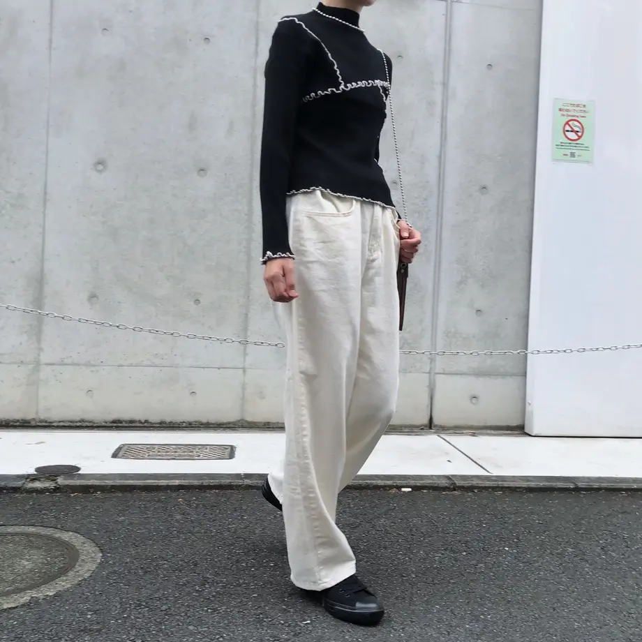 611bab89e4943379c1641c35