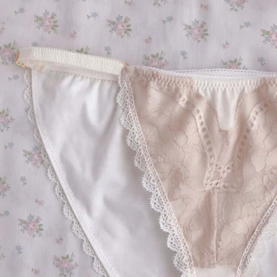 619c5593fda1da19a284c092
