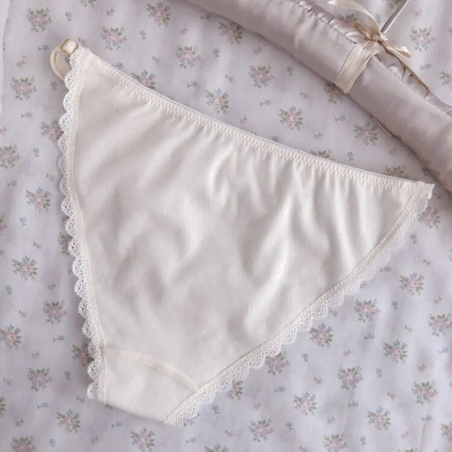 619c5593fda1da19a284c092