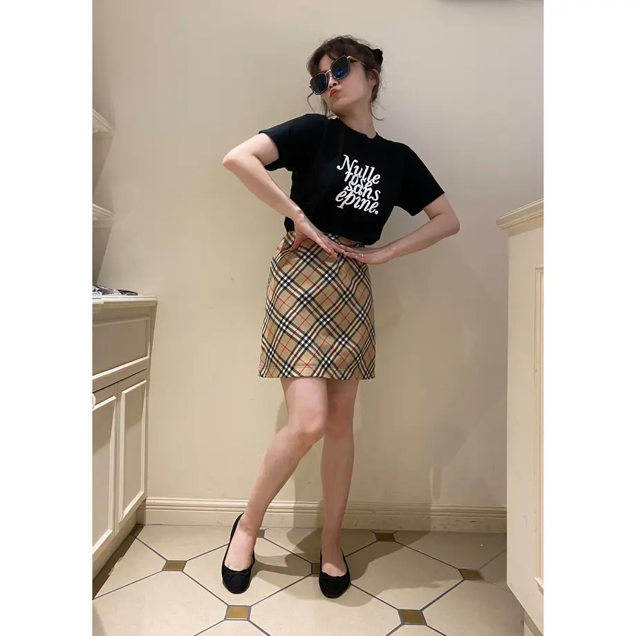 5ef04642561e171b9588ca6e
