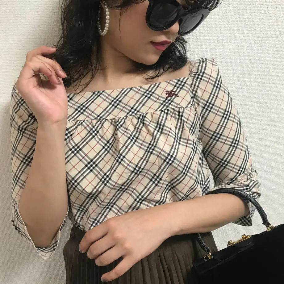 5b8f4749ef843f423200011d