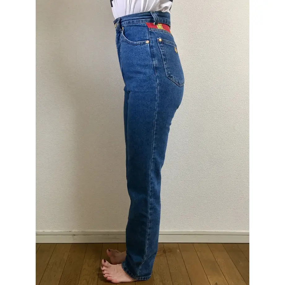 57d6e69900d33102e300185a