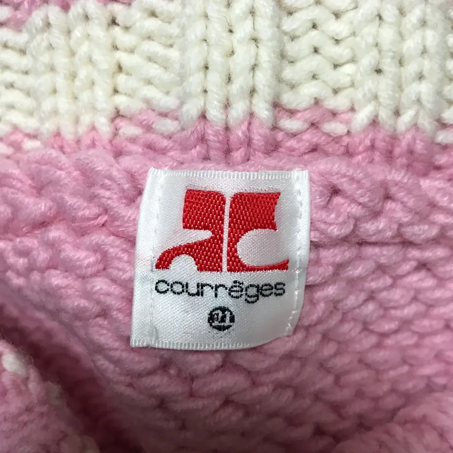 5a7feb3fc8f22c5cb70080e0