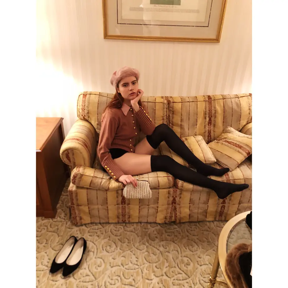 5bed573c434c7236a1000be9