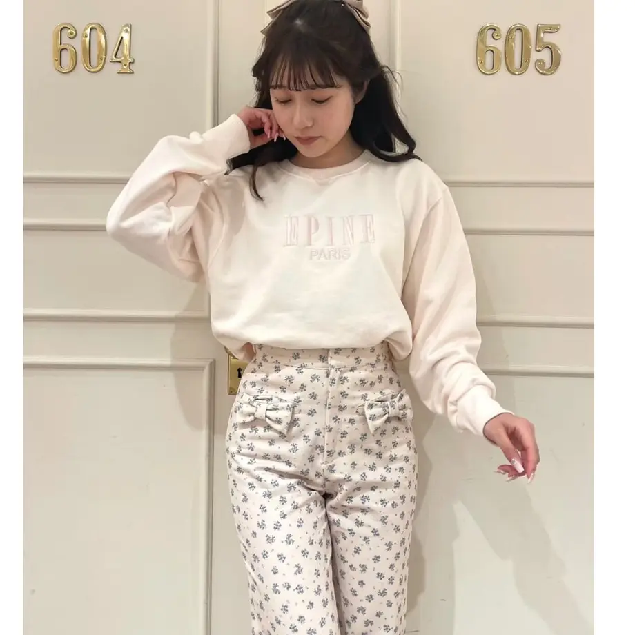 6195d4e3df51593ddffc754f