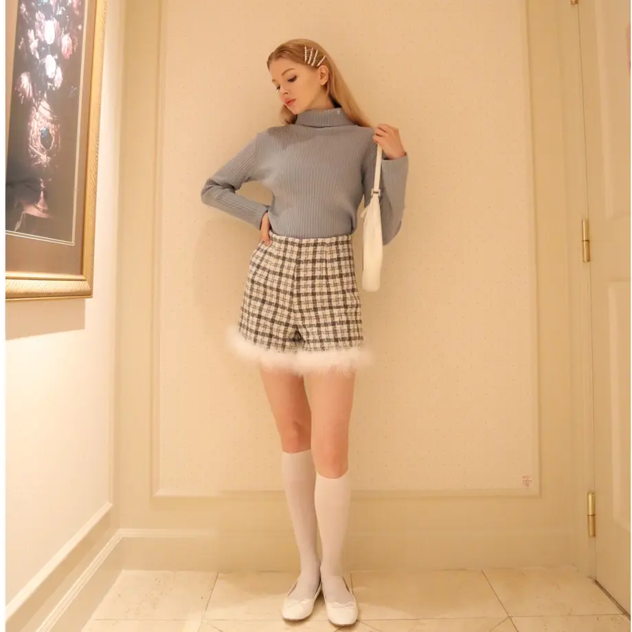 61047b667acd16358a33100d