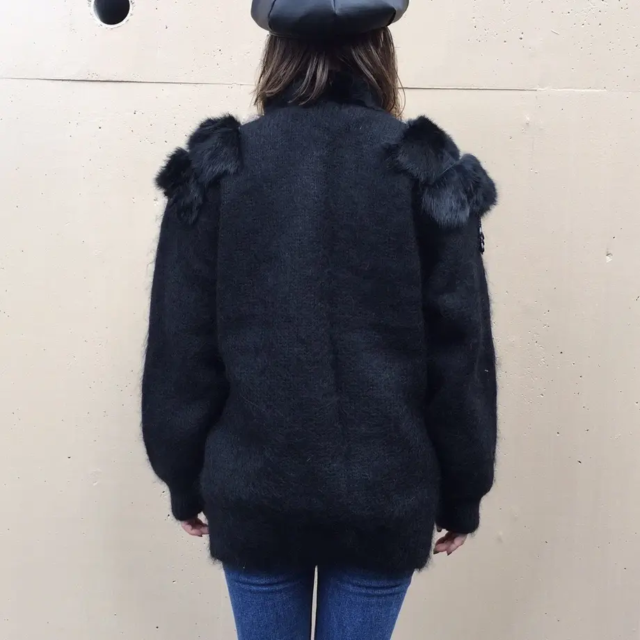 58043dd19821cc9410000213