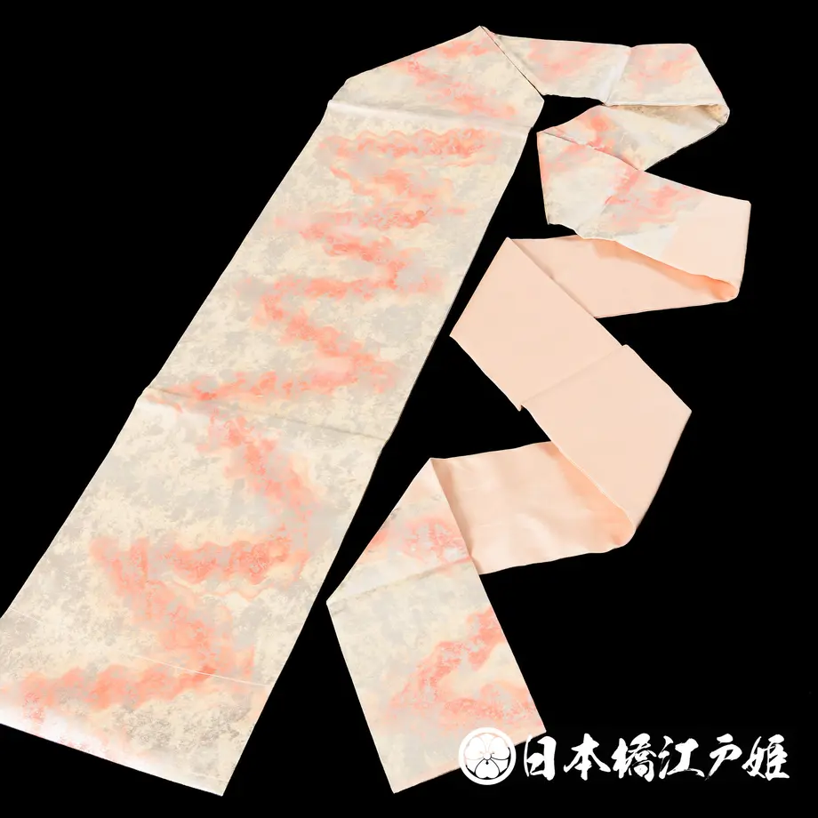 5ce96a27adb2a1466b577131