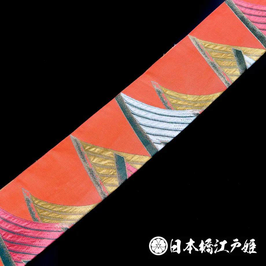 5b4224a2ef843f4aab00181a