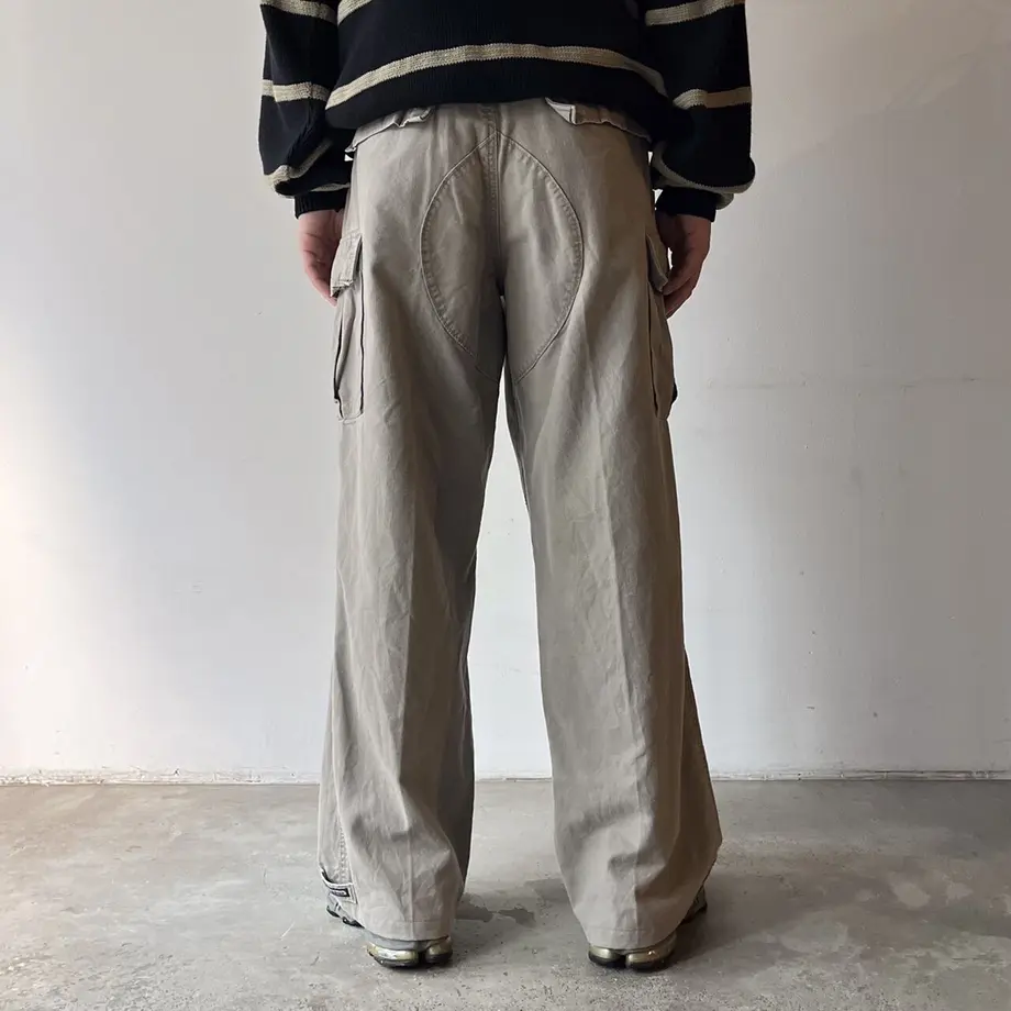 637db8b24aed1978126a7046