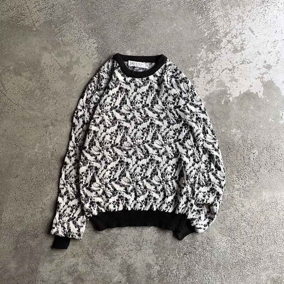 637db9cdf80f1e79dab5e51b