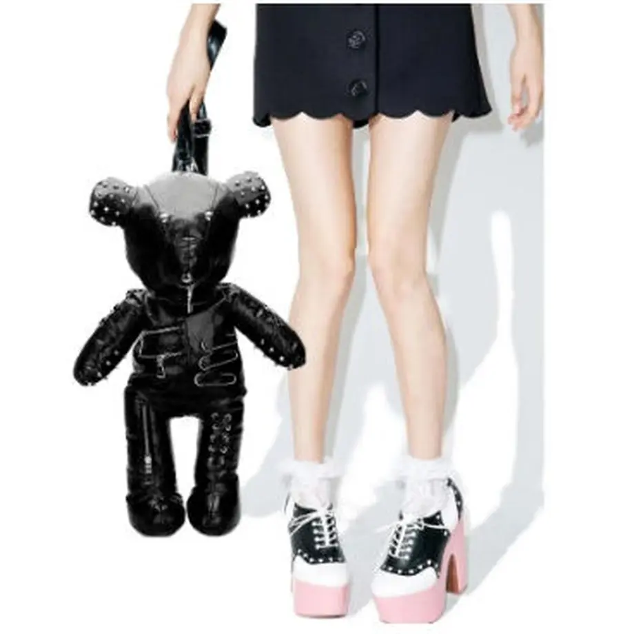 6040c7a6aaf04360aecbb40f