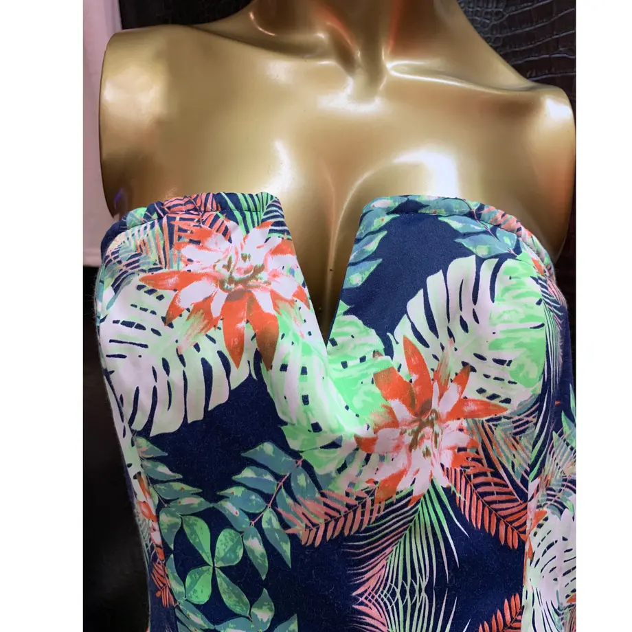 5d52759d4c80644e0282cf2b