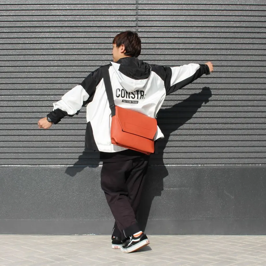 5d131a30698fa571be93f6d5