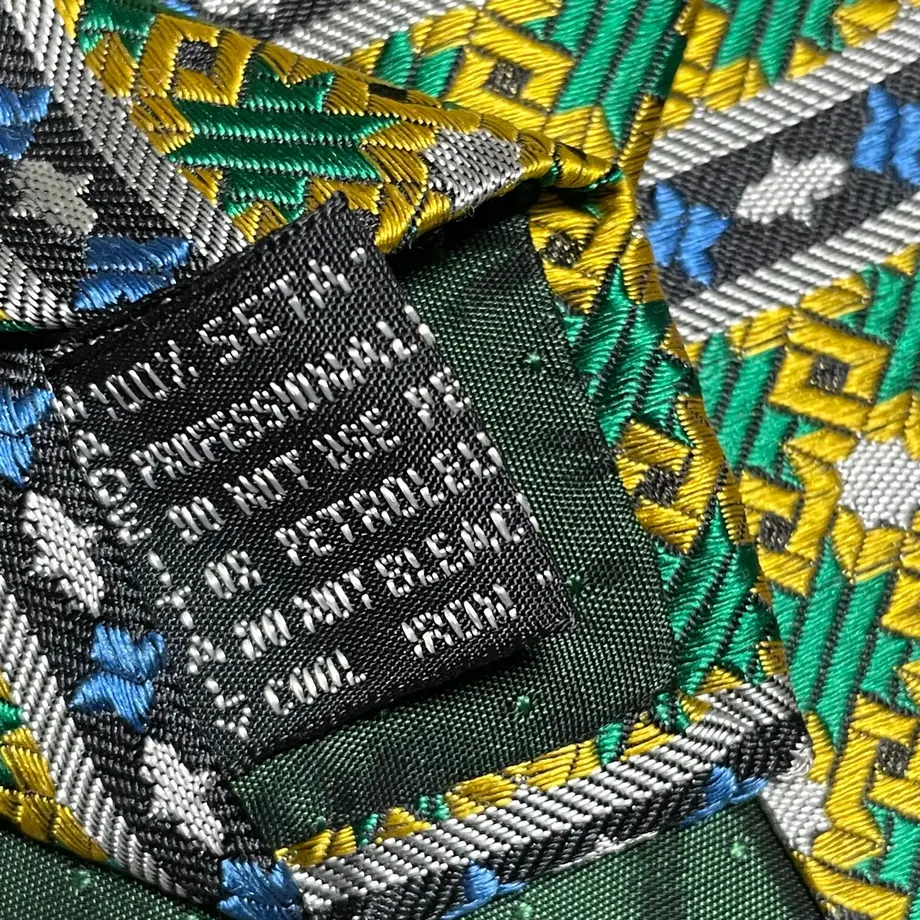 61657d5f3985df4d4ff04fdd