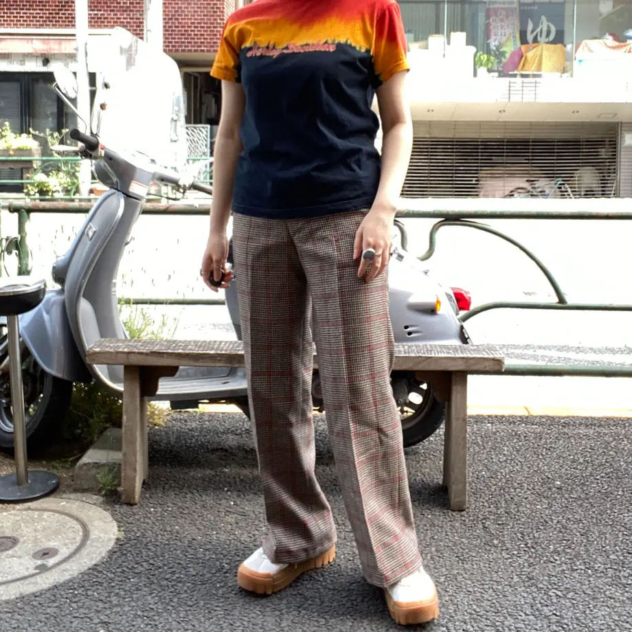 6090d685e70dc420c4f0122e