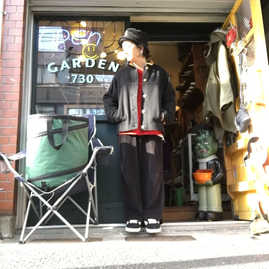 5c0b557e2a286243c7fef074