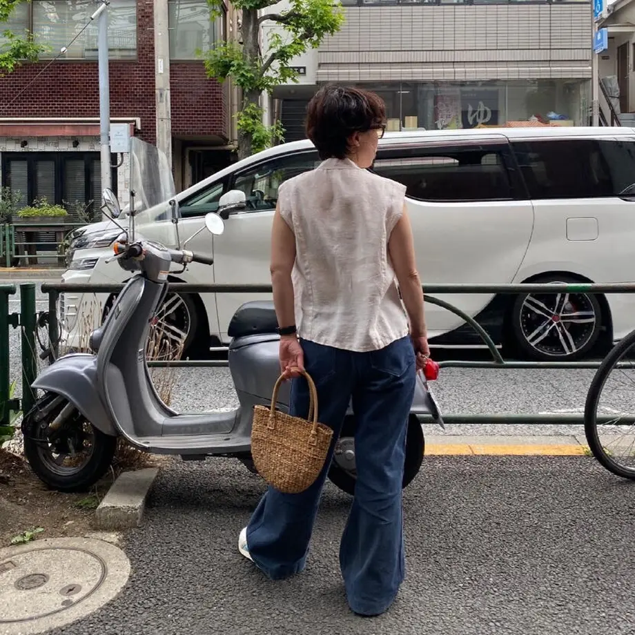 60ab4bf00e2403378ee21e6f