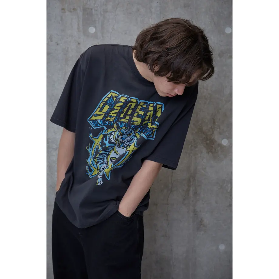 6254e0a088dc650adbfecd79