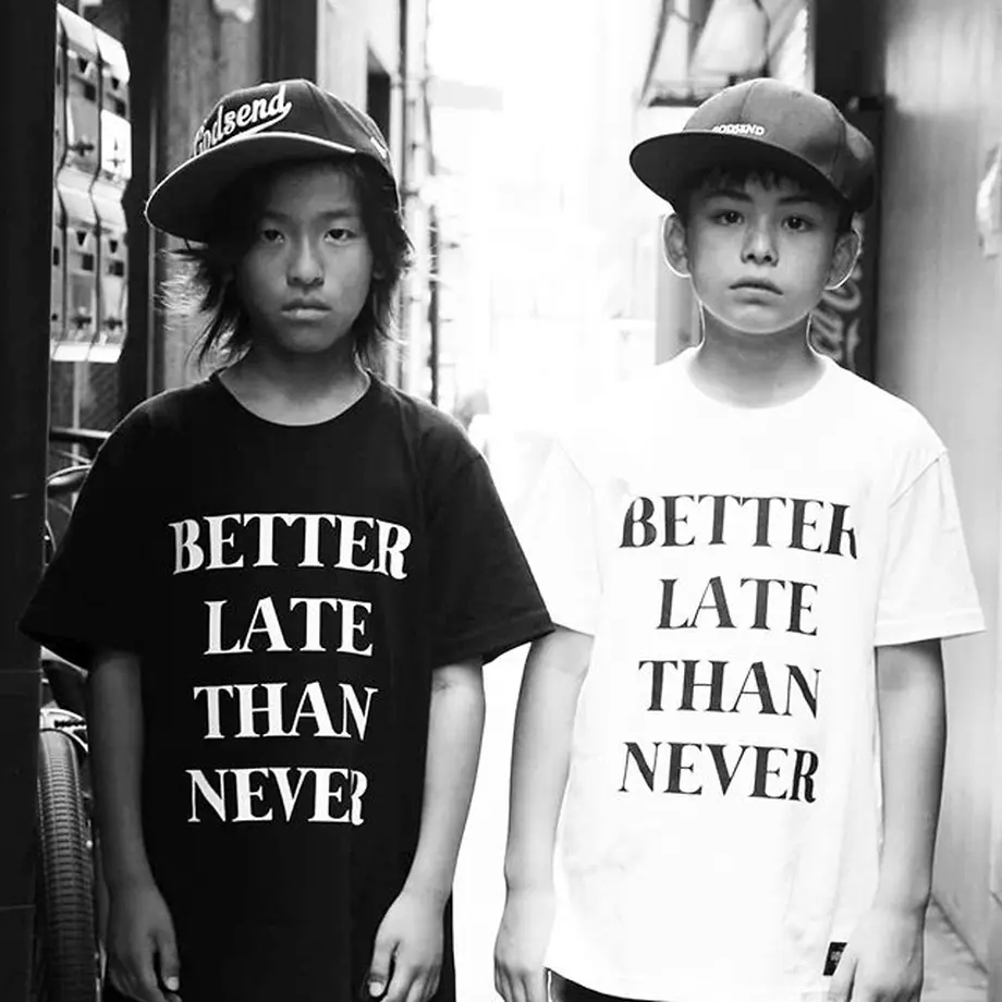 5cb931a00b92114c69b7a988