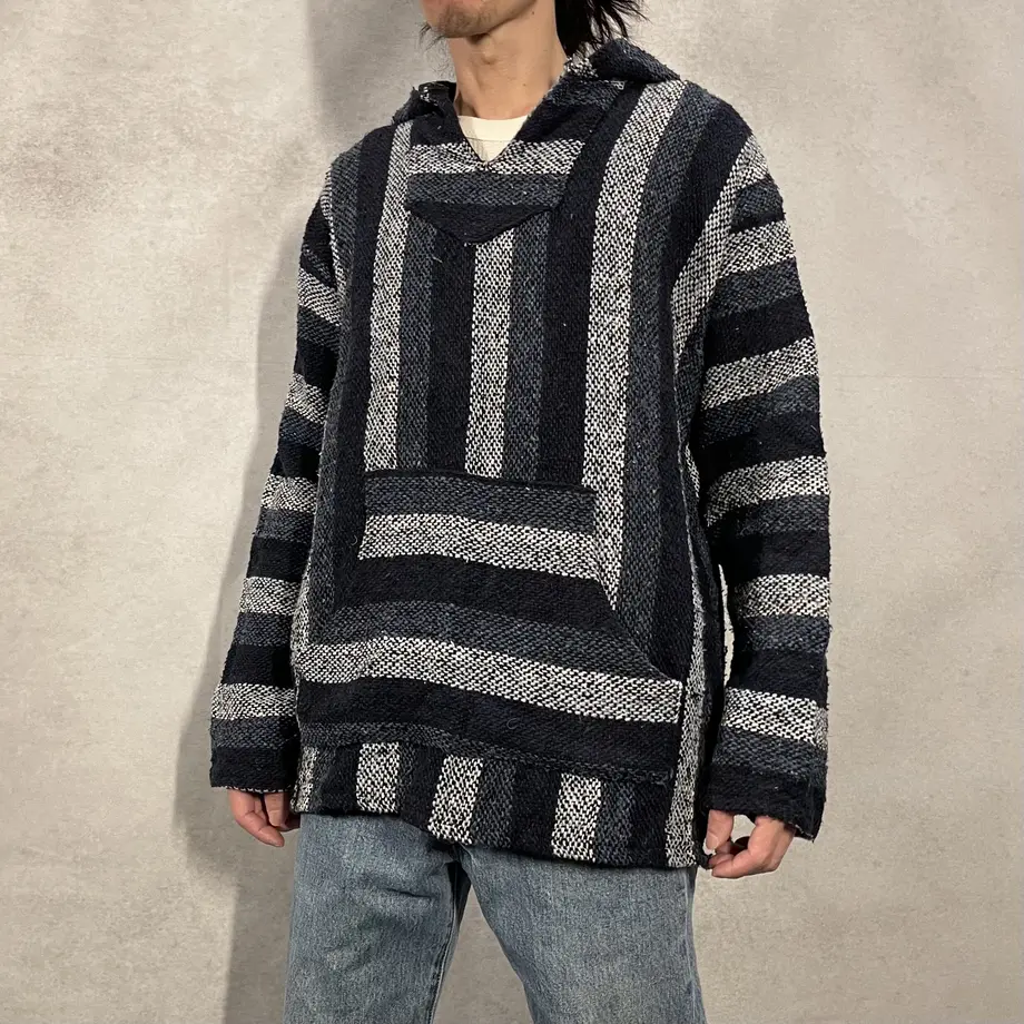 61223207e4943375f33ee71f